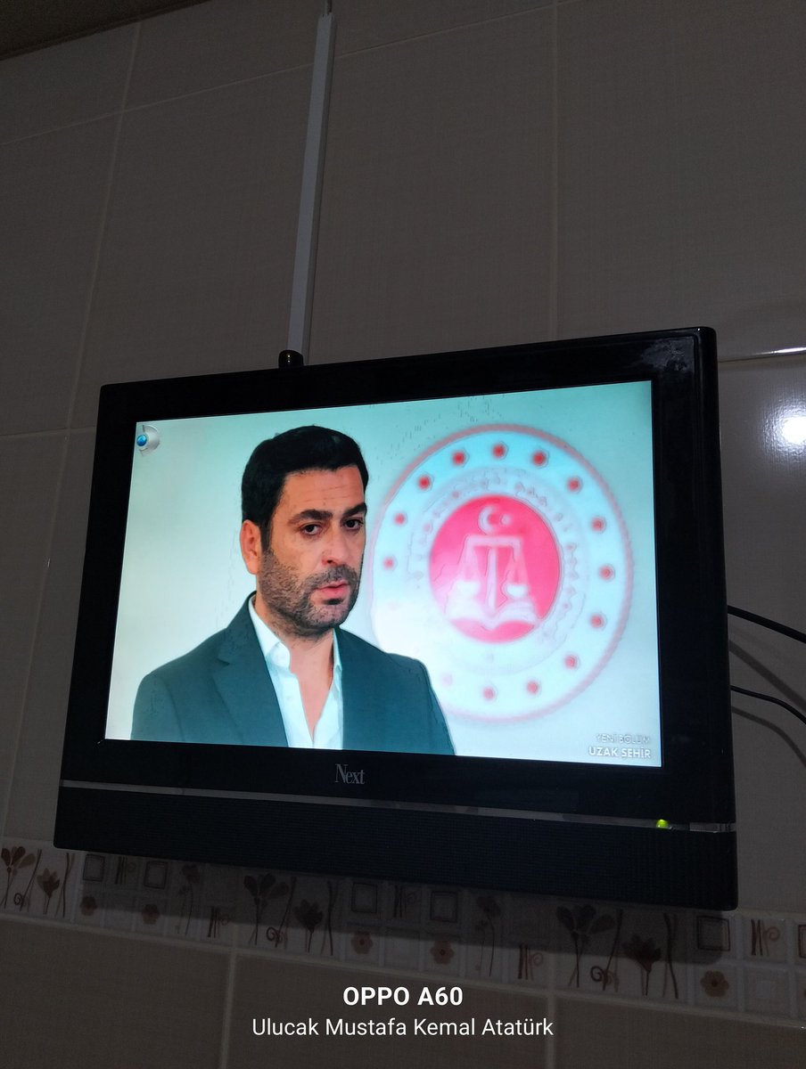 ecekoc0526's tweet photo. Şu adamın hanımcılığından istiyorum yaaaaaa❣️❣️❣️ #CihAl  #UzakŞehir #uzaksehir https://t.co/QjO7O0ztIU
