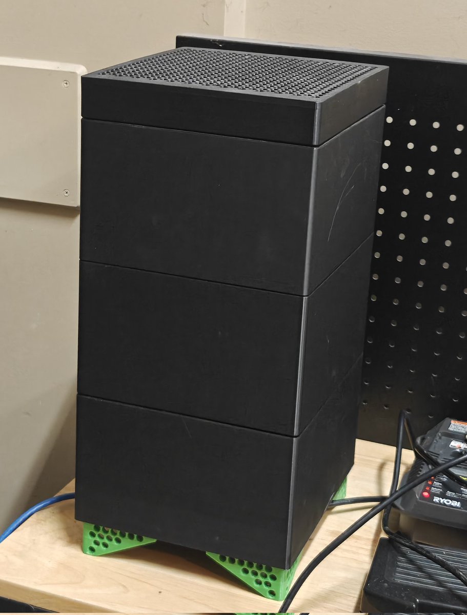 astupidmoose's tweet image. It's that time of year again.

Running S9s in a solo pool to heat my garage! @CryptoCloaks Space Heater cases still going strong!