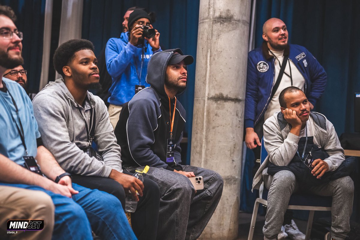 AmineKuujo's tweet photo. Tweet tardif mais j’ai pu couvrir pour les boss @_NSxC le big #MINDSET25 ✨

Un week-end hors du temps, plus humain tu meurs, merci pour tout la grande famille, merci à la FGC ❤️

Mention spéciale pour @FlashNo47 frérot tu as fait tomber quelque chose.. 🫴🏼👑 https://t.co/VBA1hXHv0L