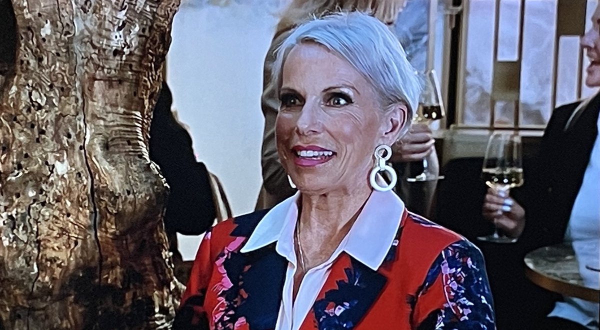 Sue Devaney is one hell of an actor. She is cracking as Debbie in tonight’s #Corrie.