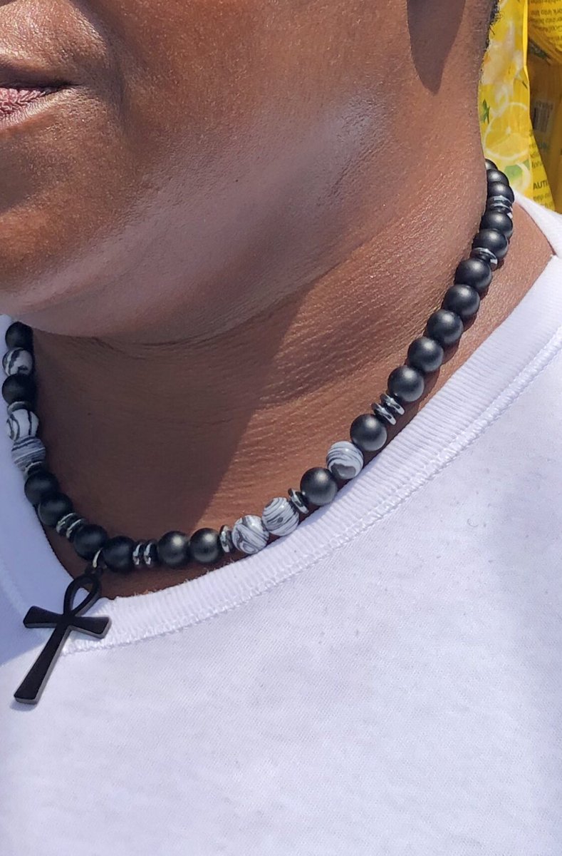Jumoke069's tweet photo. @bod_repuplic I make and sell hand made beaded  accessories,ranging from bracelets to beaded necklaces,waistbeads,anklets and lots more…you’re just a dm away🥺 https://t.co/wHxrhT6zRZ