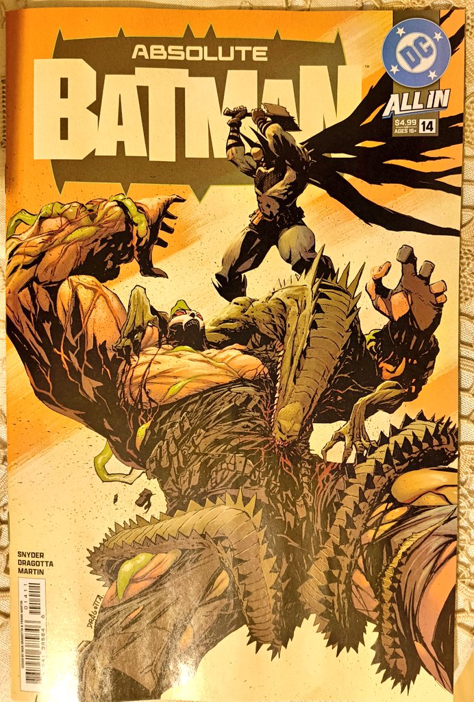 41Comics's tweet image. #absolutebatman is gargantuan #dccomics