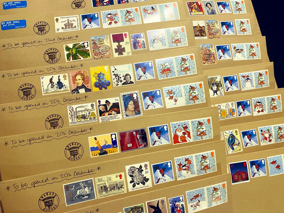 Felt very humbled as I went to the postbox this evening that quite a few folk had gifted membership to The Handwritten Letter Appreciation Society for Christmas. It’s always an honour to be a part of someone’s special day. Thanks so much to everyone for believing in THLAS. 🥰🎁🎄