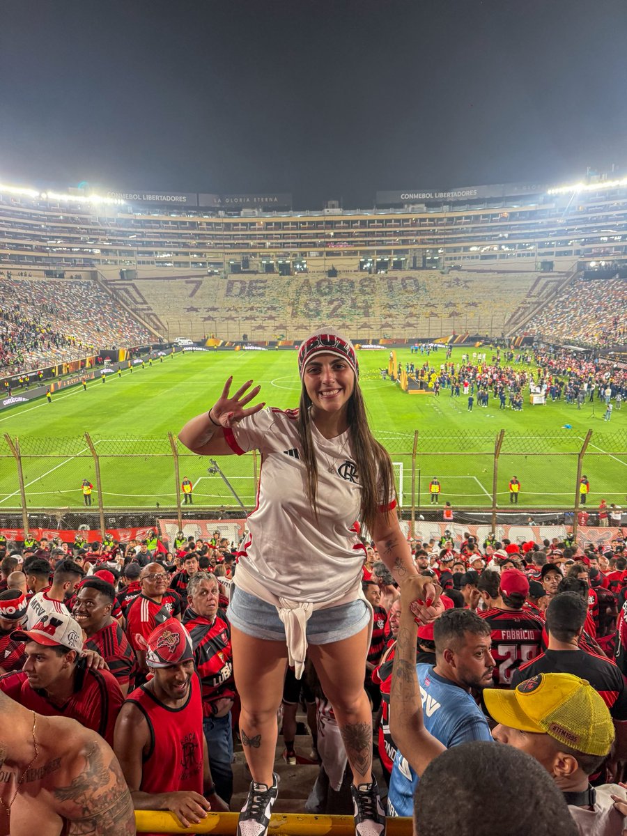copei lima novamente… É TETRAAA❤️🖤