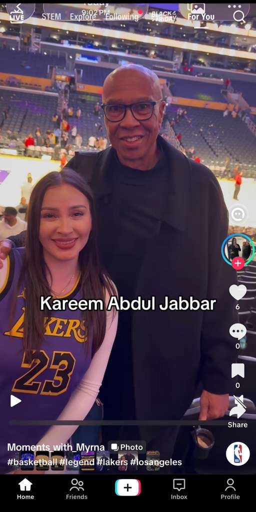 champagnennuts's tweet image. WUT THE…? KAREEM?