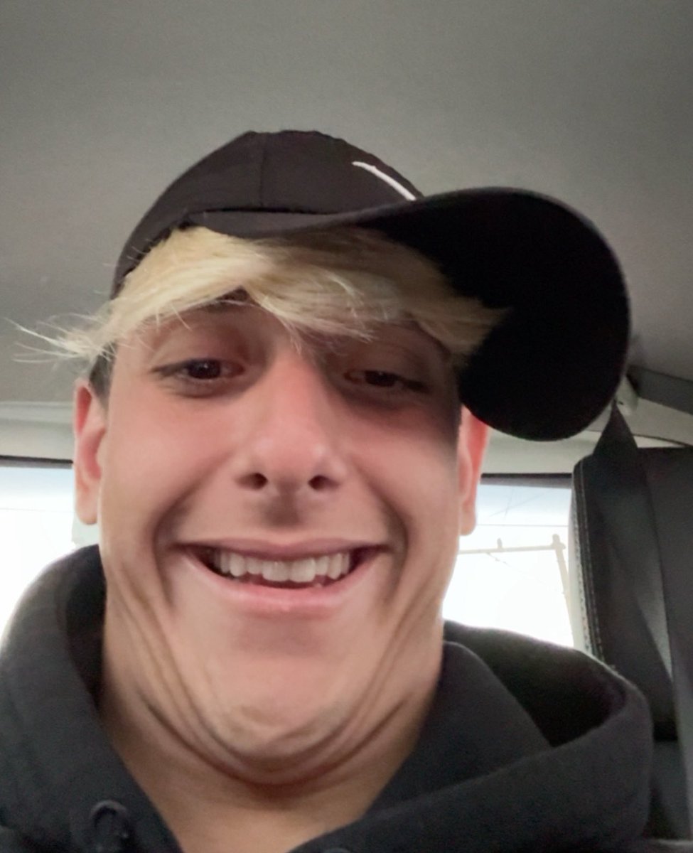 tenho medo de postar as minhas fotos zoadas e vcs acharem q eu acho normal