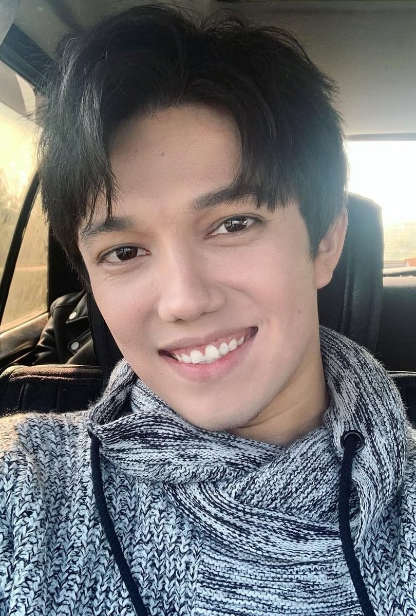 <a href="/DDears00/">DQDears00</a> <a href="/dimash_official/">Dimash Qudaibergen</a> Un concierto suyo es un recordatorio de que la música puede ser infinita, pues su 
voz viaja con naturalidad desde lo más profundo y 
grave hasta lo más agudo y celestial.

A VOICE THAT UNITES 
#DimashQudaibergen 
Follow the music
