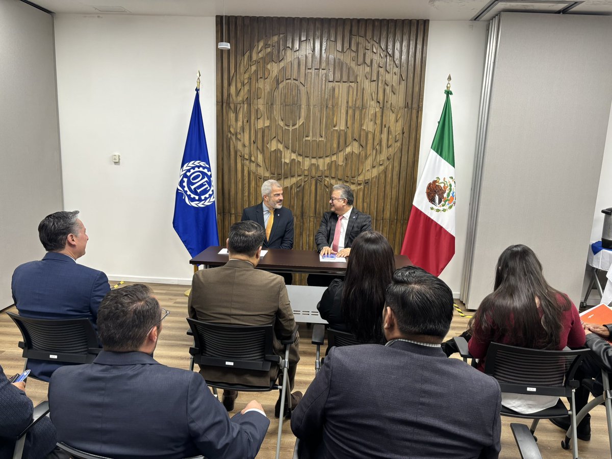 Por su parte, <a href="/pedroamerico13/">Pedro Americo</a>, director de la Oficina de País de la #OIT agradeció la disposición del gobierno de <a href="/Edomex/">Gobierno del Estado de México</a> por priorizar el trabajo decente y la justicia social a través de la carta y futuras colaboraciones en beneficio de los y las mexiquenses.