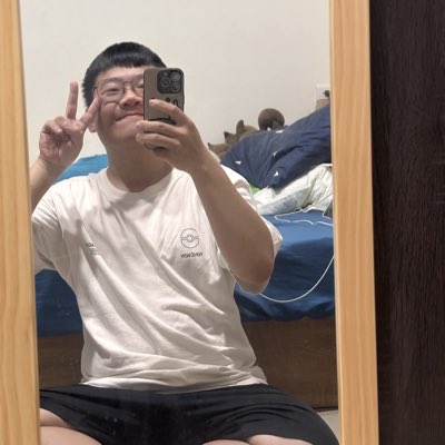 #NewProfilePic (新個人資料照片)