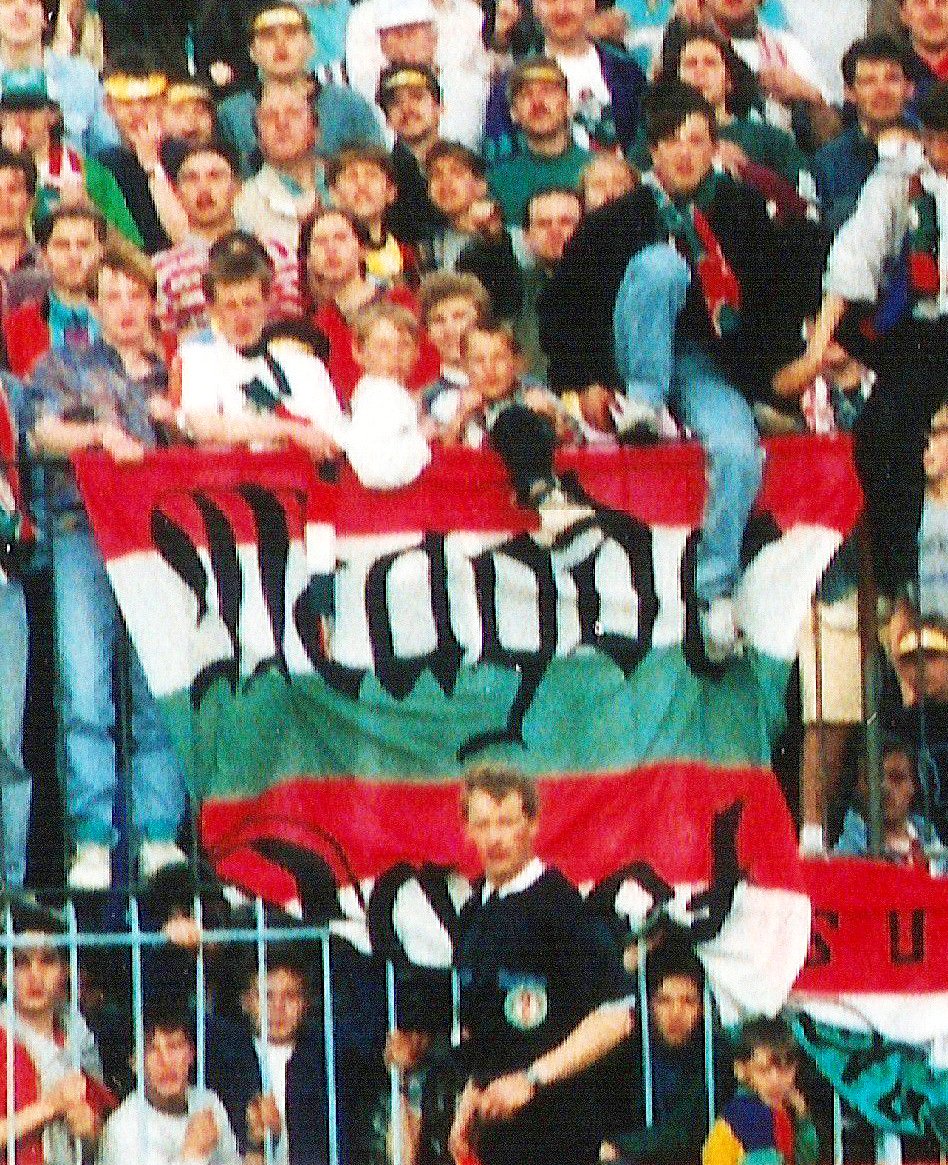 gra_gitara's tweet image. 1994.06.15 Legia Warszawa - Górnik Zabrze 🧐