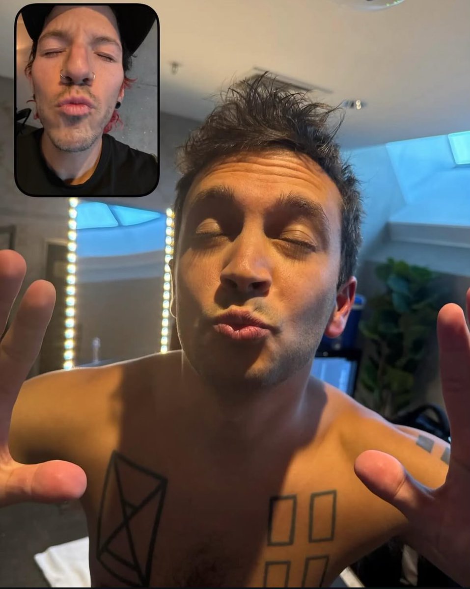 f33lingdumb's tweet image. #NEEDTHAT