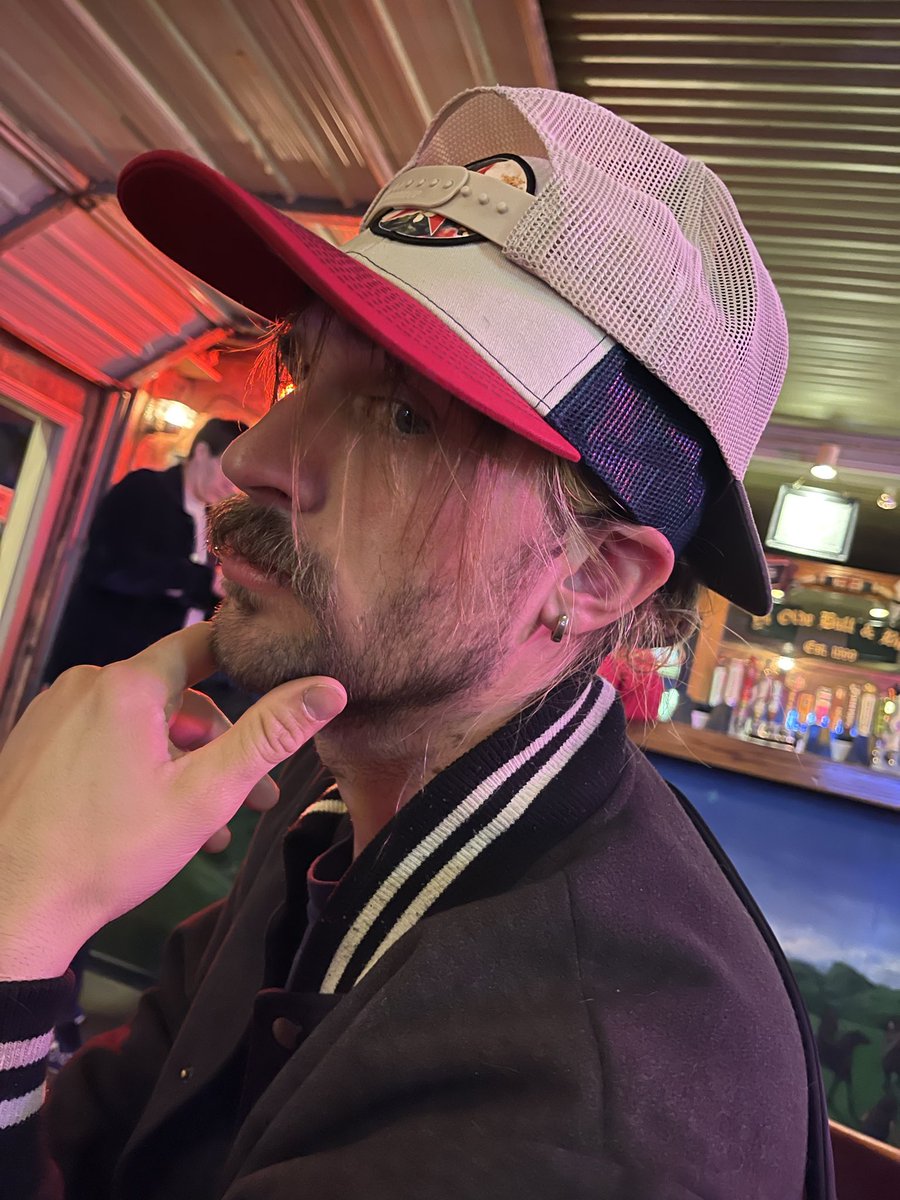 CaseyCastration's tweet image. i like him 🙂‍↕️