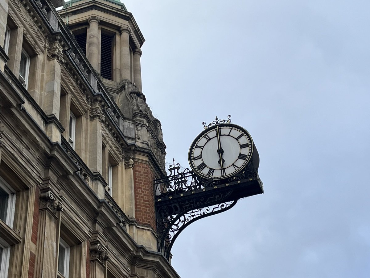 About Time.

A number of people have commented that the clock on the Old Town Hall has been stuck at 6 o’clock. Well, we have good news: council sources say that a contractor has been found to repair and restart the clock, and Richmond will be back on GMT soon.