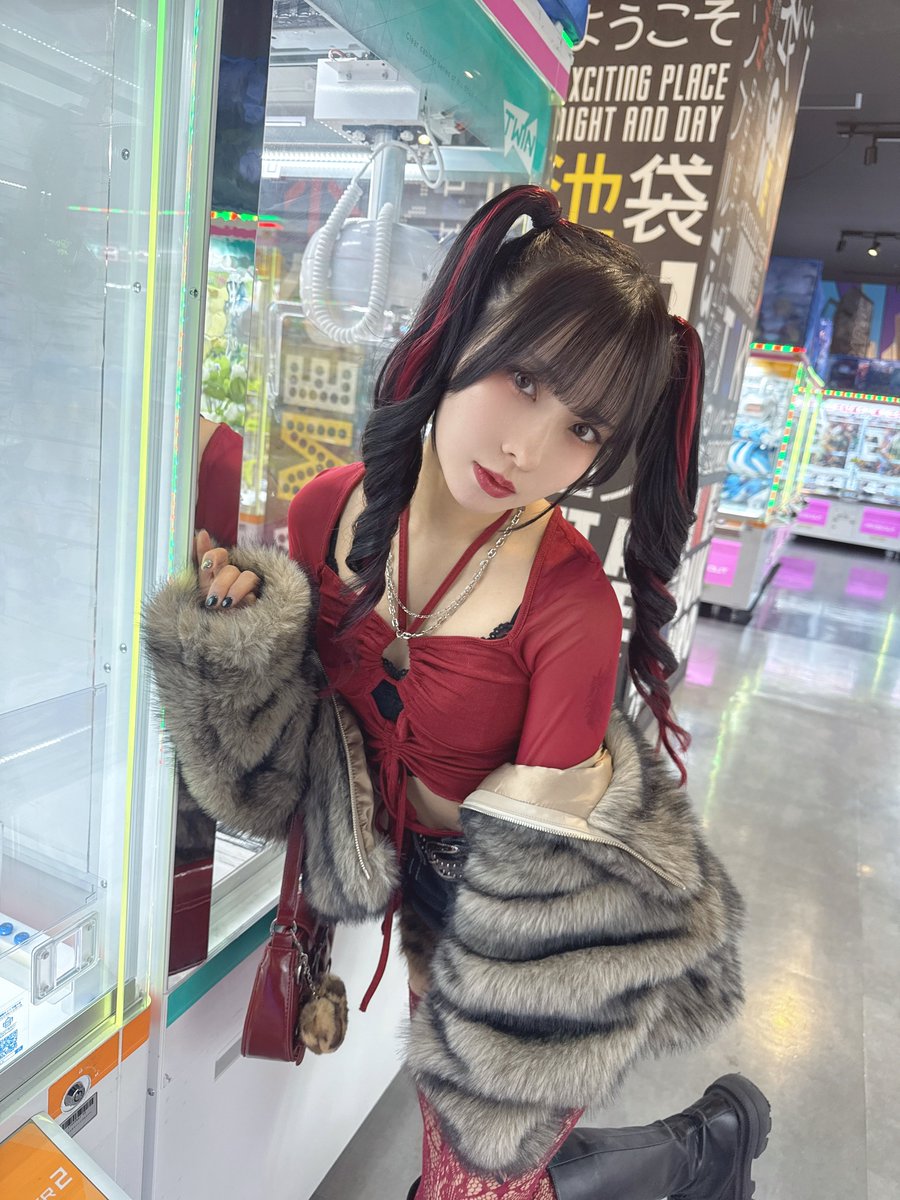 鳴上なごね💚さんのエロ画像、2025年12月02日06時19分15秒に投稿