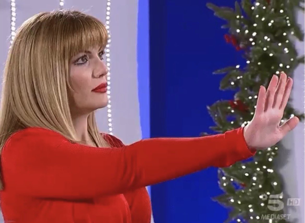 Prue Halliwell quando deve scaraventare via i demoni