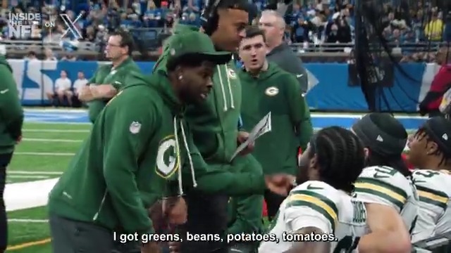 "I got greens, beans, potatoes, tomatoes!" 🎶
Everyone on the @packers was eating good on Thanksgiving.
@insidetheNFL Week 13 Mic'd Up on X