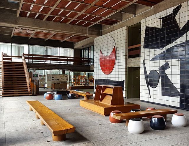 alejandrocsome's tweet image. Que vuelva el arte y el color en las paredes de los edificios.