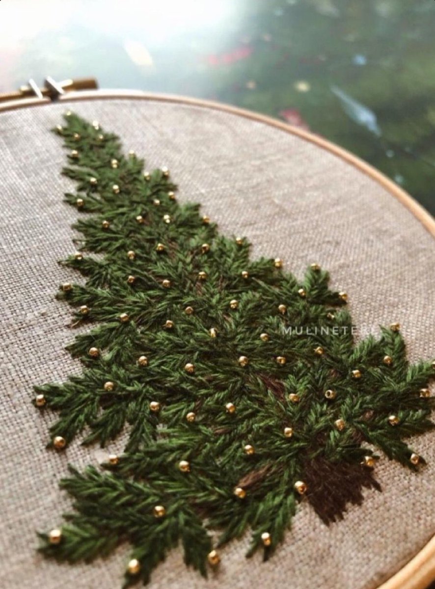 EvaLovesDesign's tweet image. December 🎄