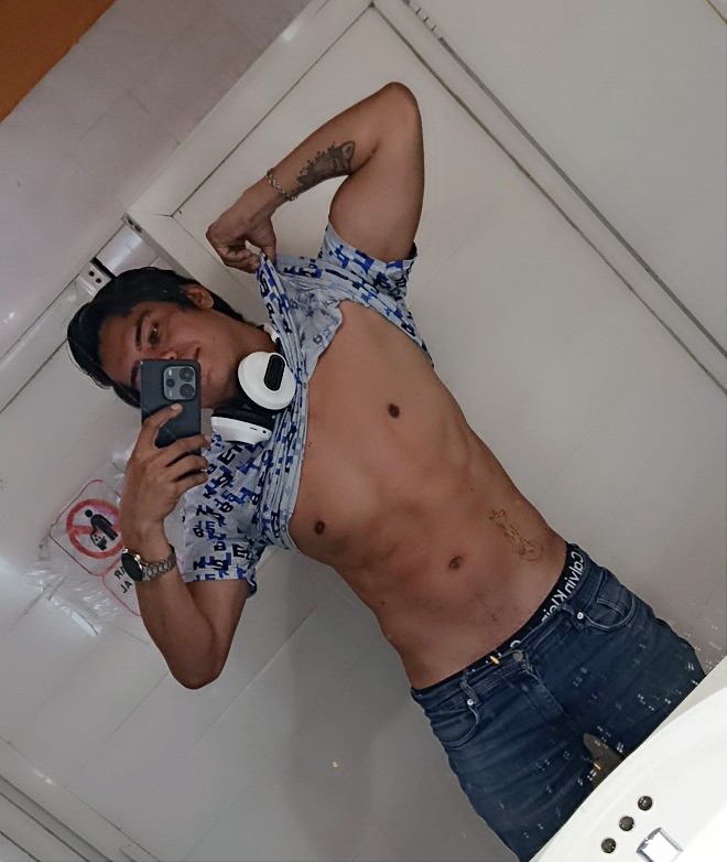 feergdl's tweet image. Tardecita