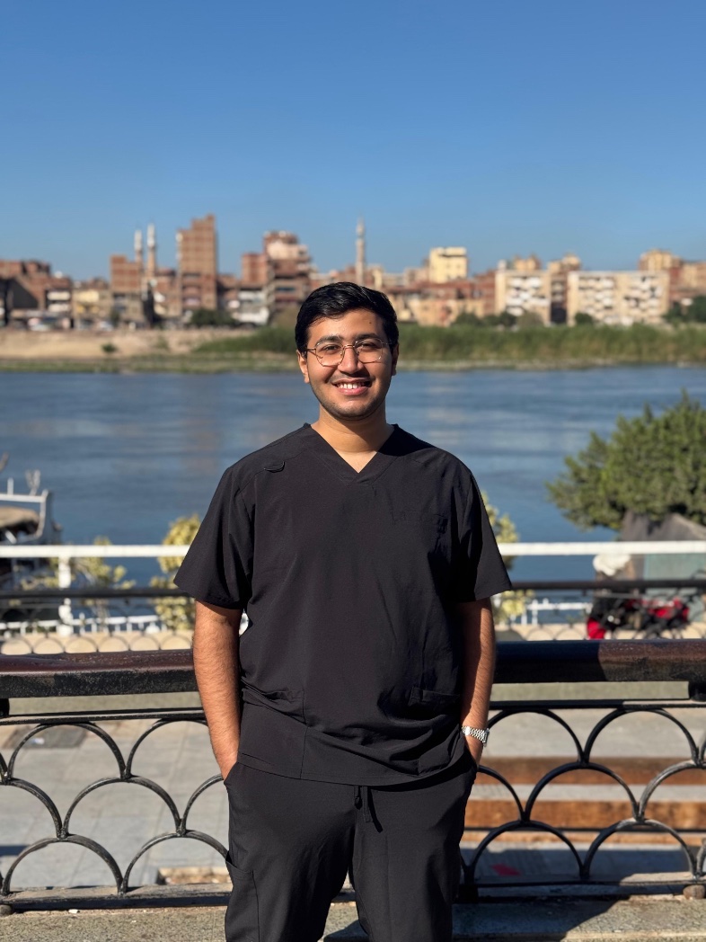 و أنا بمتحن امتحان المزاولة حسيت ان كل الأسئلة إجابتها عرض باطنة أو أطفال أو نسا أو جراحة