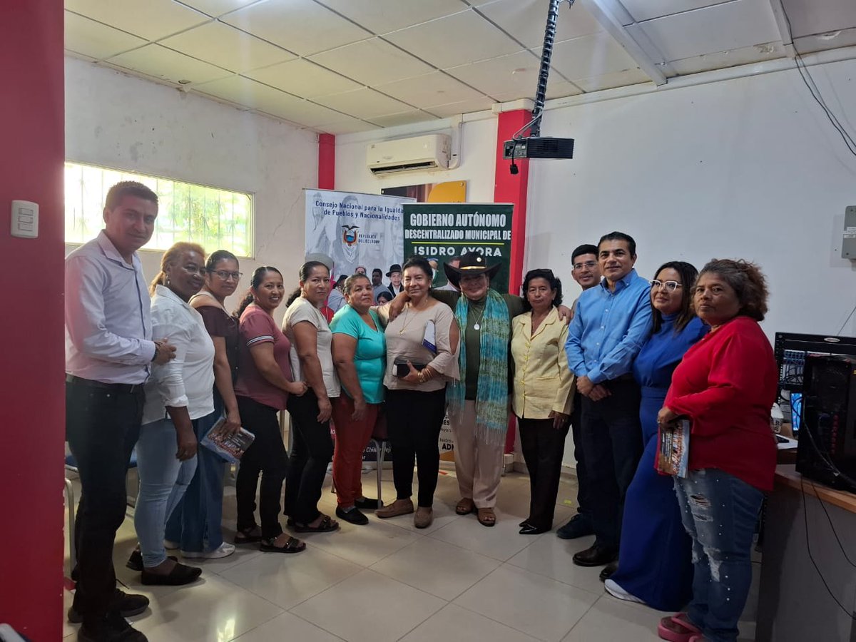 CNIPN_ECUADOR's tweet photo. #EnTerritorio #IsidroAyora El Mgs. @KawarSaant y el Ing. David Ocaña realizaron dos jornadas de asesoría el 26 de noviembre, fortaleciendo herramientas del SPD y la articulación con CCPD, JCPD y actores locales para impulsar igualdad y participación territorial. 

#ElNuevoEcuador https://t.co/b82tJIESZW