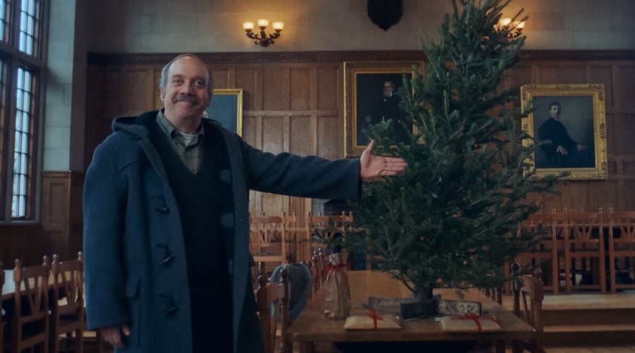 GonzotheCat1's tweet image. Just watched a brilliant Christmas movie on Netflix called #TheHoldovers starring Paul Giamatti. It's about three very damaged people, with themes similar to #AfterLife, Scent of a Woman and Dead Poet's Society. Have you seen it, @rickygervais? I think you'd like it.
