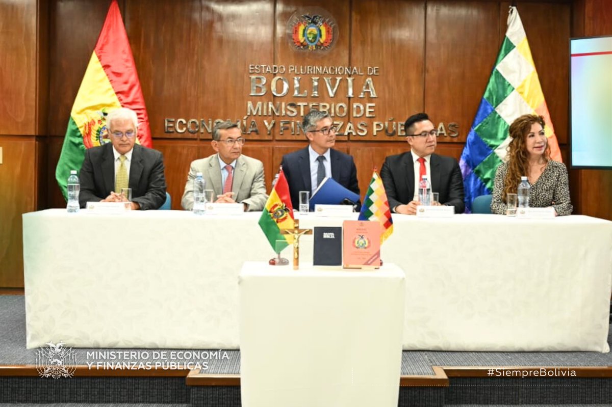 Min. Economía tweet media