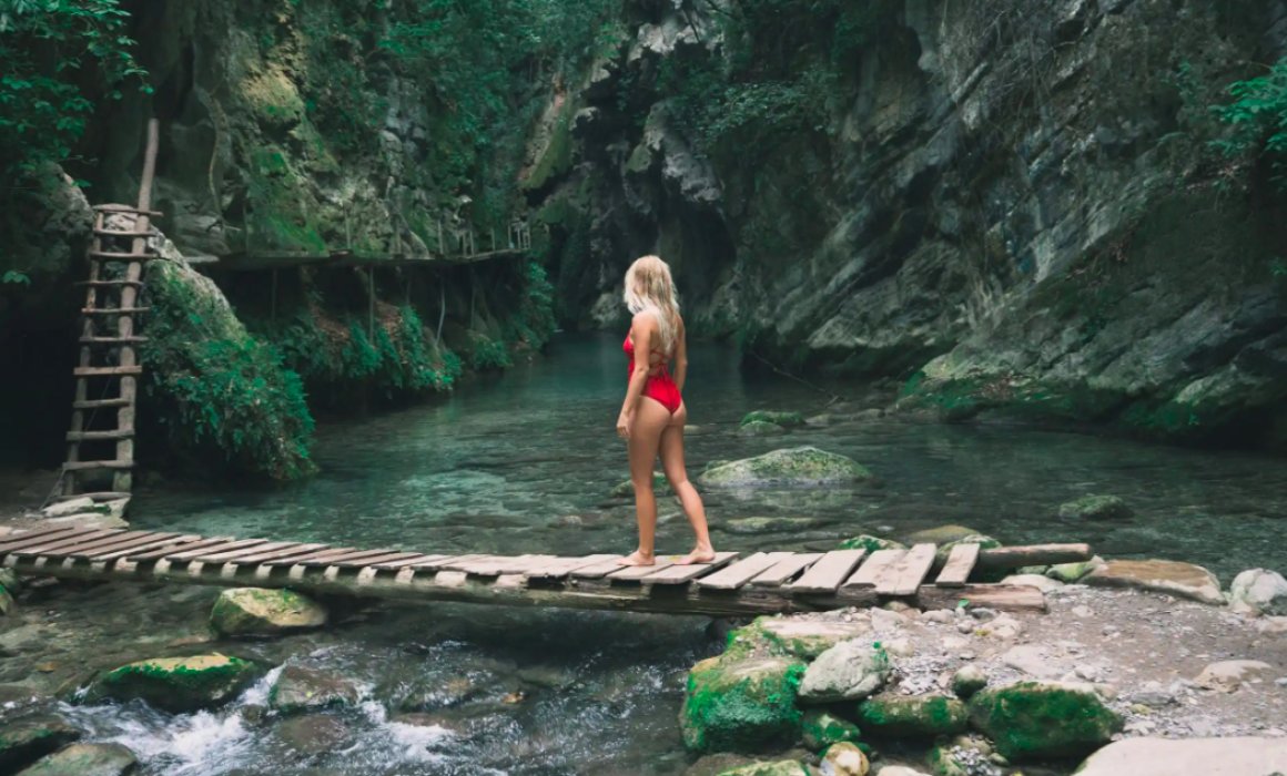 #QUERETARO: 🌧️🚫 Cierran ‘Puente de Dios’ tras derrumbes y creciente del río; autoridades alertan riesgo para turistas en Pinal de Amoles ⚠️🌊
⤵
poderciudadanoradio.com/cn48
👉 Únete a nuestro canal: whatsapp.com/channel/0029Va…
📌 ¿Tienes una denuncia? Escríbenos al 4461444405