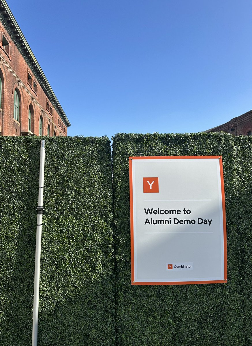 Stephen Grinich tweet media