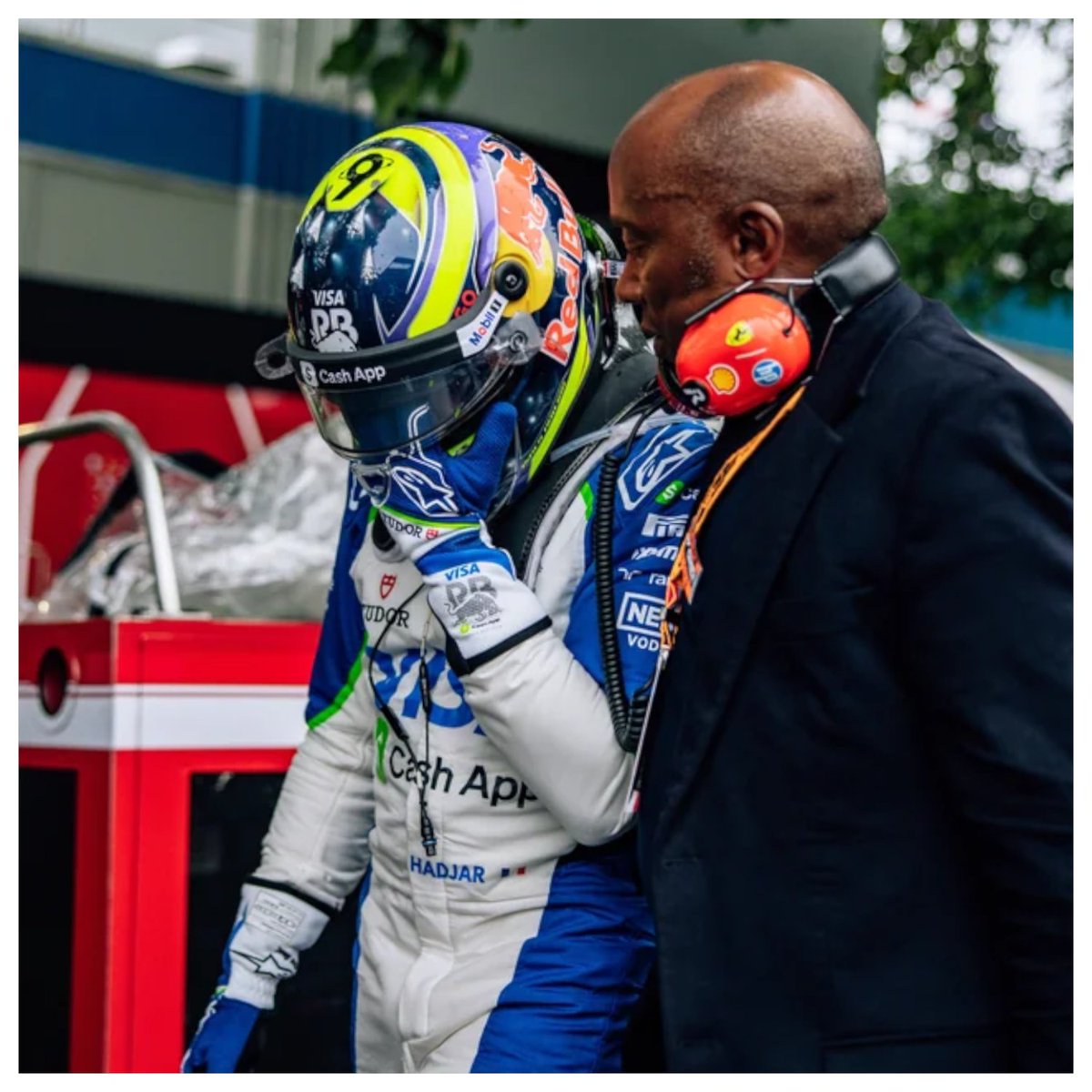 Our countdown calendar is back and we're opening day 1!
It's back to race 1 in Australia and the enduring image of Anthony Hamilton comforting Isack Hadjar after his disastrous start to #F1 
WDC after race: Lando 25, Max 18, George 15 
WCC after race: McLaren 27, Merc 27, Red