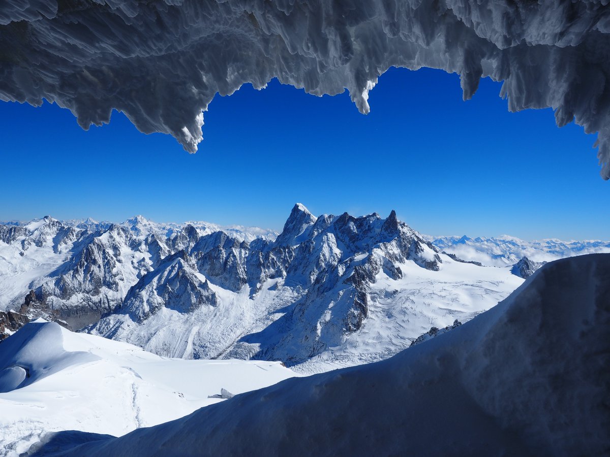 GlacierHub's tweet photo. In a recent study, scientists determined that climate change-induced glacial melt may cause more #earthquakes. 

Read the full story here: https://t.co/sP00lCiLZr https://t.co/A82nJWvqlO