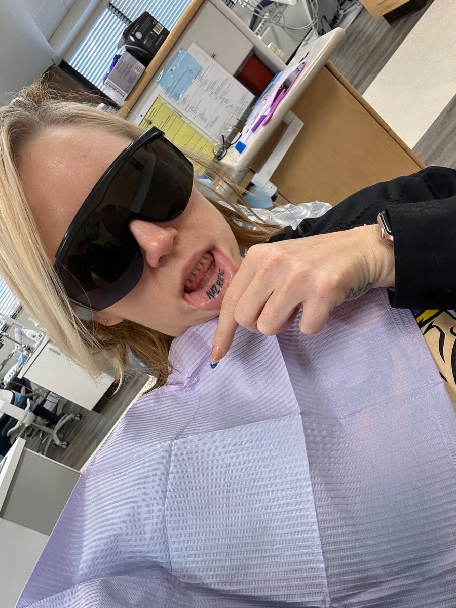 SalSpice's tweet image. had some explaining to do at the dentist....