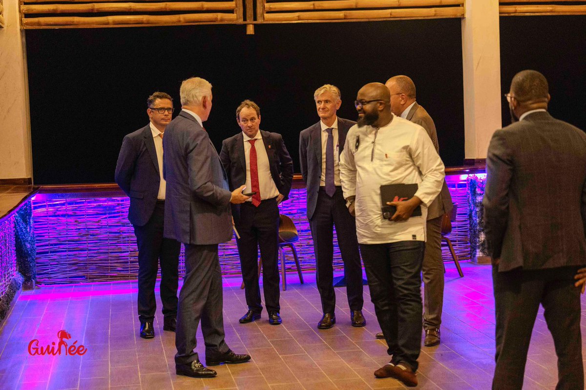 daye_med's tweet image. 🇬🇳#GMD #Simandou2040 #program #Nimba_Mining_Company_SA: 
Le ministre directeur de cabinet de la présidence de la République de Guinée et président du comité stratégique du projet simandou son excellence Monsieur Djiba Diakité @djisanfina , au service de la nation. THE RESPECT !