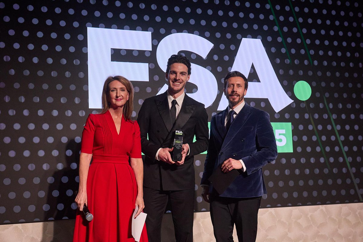 DR41fanpage's tweet photo. Huge thanks to #FSAAwards 
#FSAawards #PlayerOfTheYear https://t.co/rQMaHDYhw5