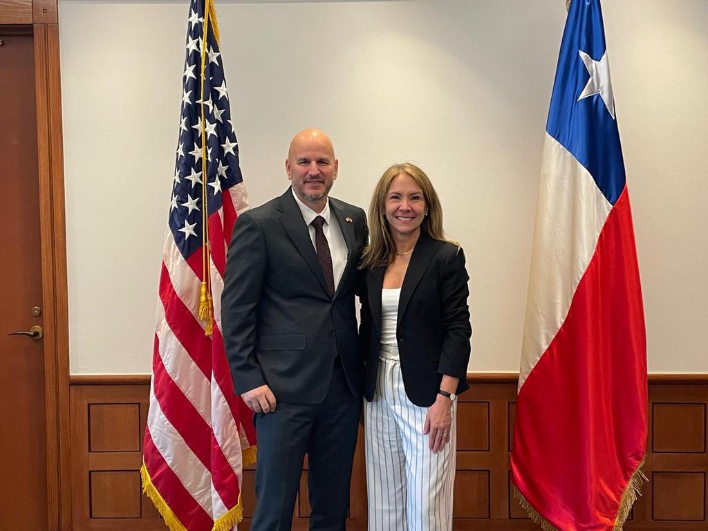 CPCchile's tweet image. 🤝🇨🇱🇺🇸 Fortaleciendo alianzas
La #CPC se reunió con el nuevo embajador de EE. UU. en Chile, Brandon Judd, para impulsar mayor inversión y cooperación entre ambos países. @USAmbCL
@susanajimenezs

#ChileCrece #RelacionesInternacionales #Inversión
@USAmbCL