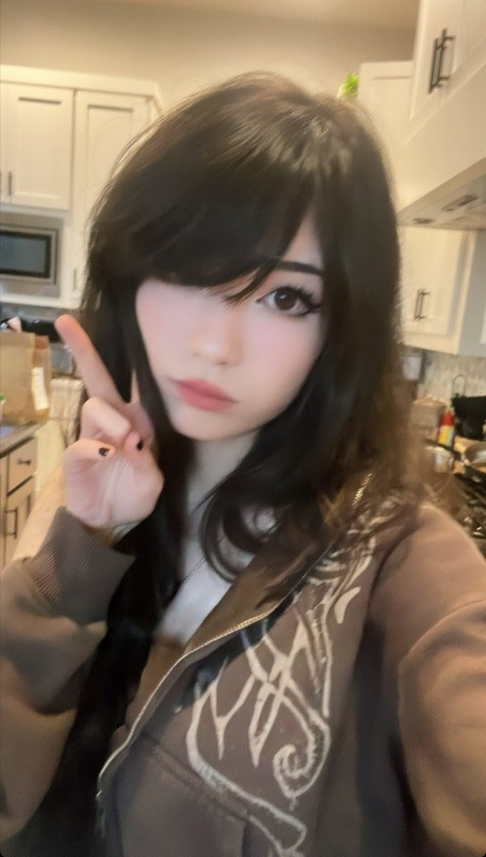 Emirukiwi's tweet image. 