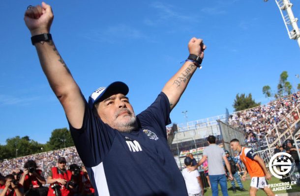 Nada de modas libertarias, nada de venta de humo. Club maradoneano, argentino y popular.

Gimnasia y Esgrima La Plata, carajo.