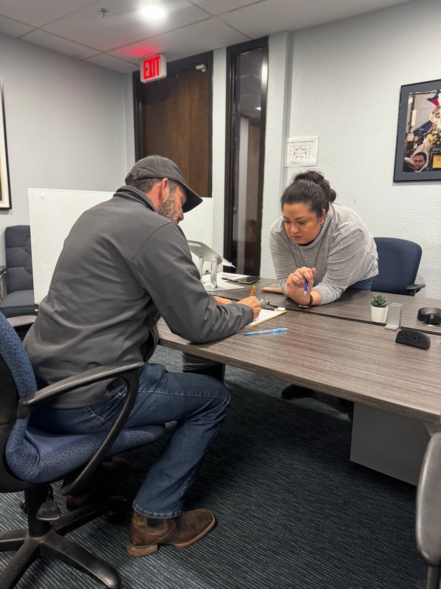 BobbyForTX's tweet image. It’s official, folks!
 
I just filed to run for Governor of Texas. 

We’re ready to take Texas back for those who have been ignored, squeezed, and written off.