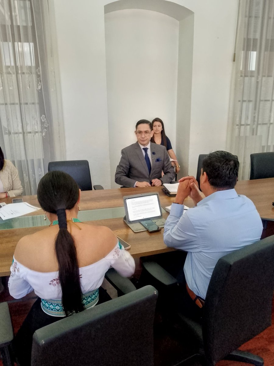 fabiancodel's tweet photo. Seguimos trabajando por Riobamba, desde la Dirección de Control. https://t.co/3lWzpXOR1T