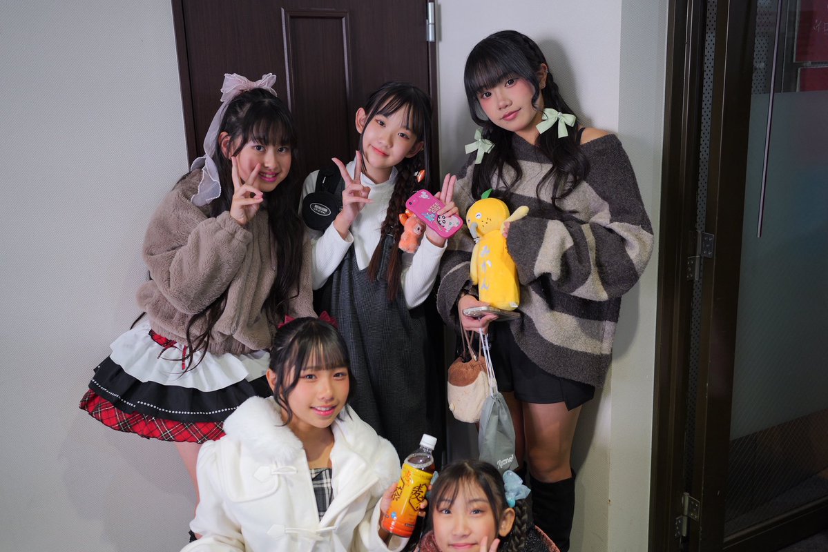 Unity_Yu_ka's tweet image. おはよーございます🧡
先日のKagayaki fes A-kukanでのライブ後のUnityオフショット📸
本当に楽しい時間をありがとうございました♪明日のサウンドノートでのアイタイムセンもよろしくお願いします🎤✨

#Unity #Unityオフショ #Unity集合 
#Kagayakifes #布施