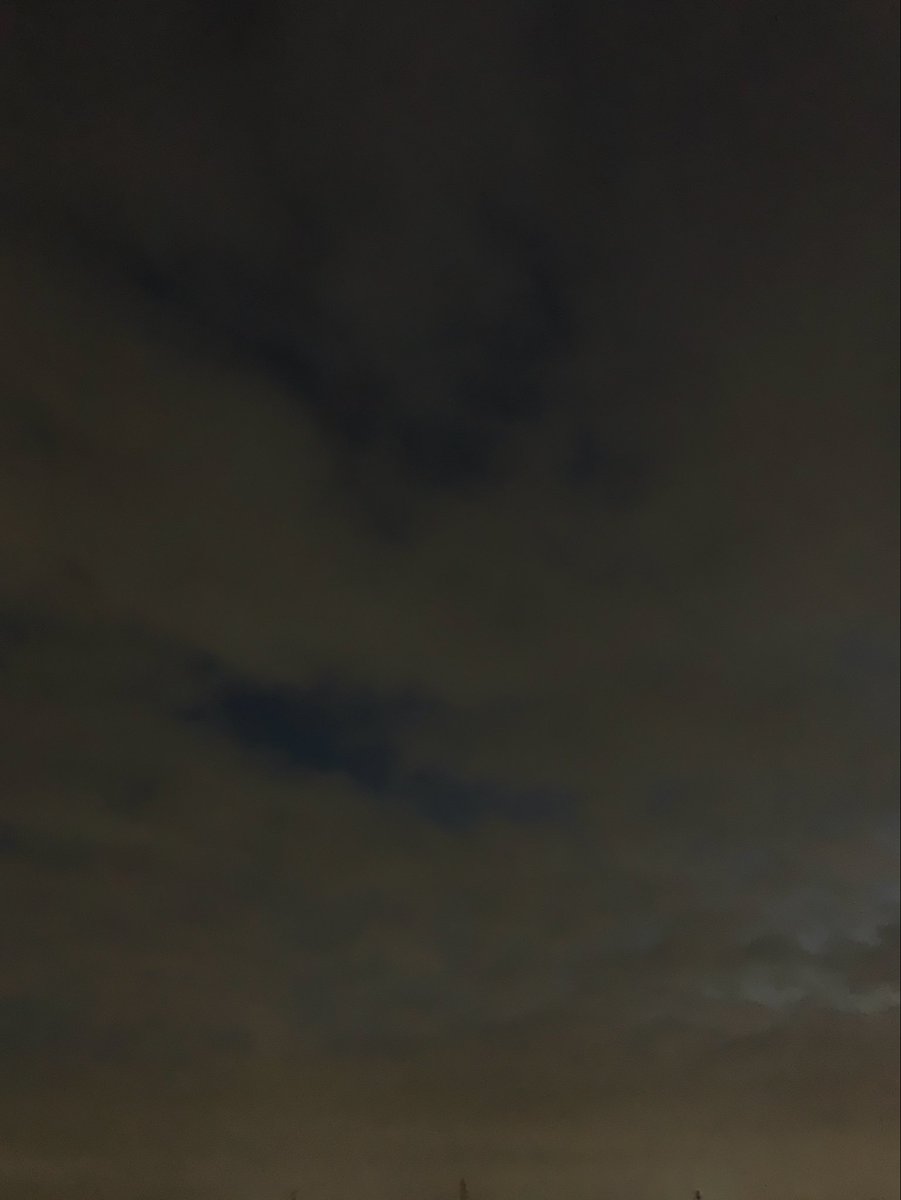 URI_mufc's tweet image. 今朝の空