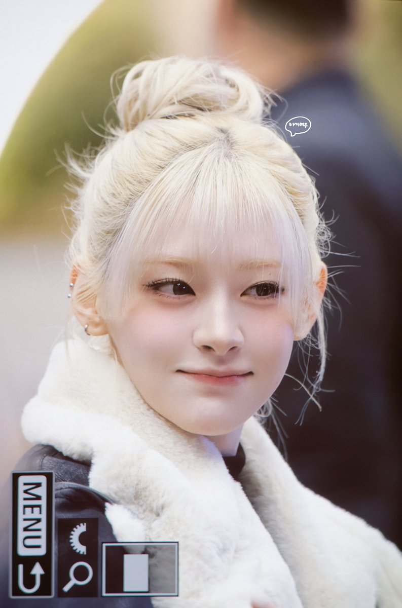 STAYCmylife's tweet image. 20251202 세은 GMP 출국
미쳤다 윤세은 앞머리 내렸어!!💛💛
#스테이씨 
#STAYC
#세은
#Seeun