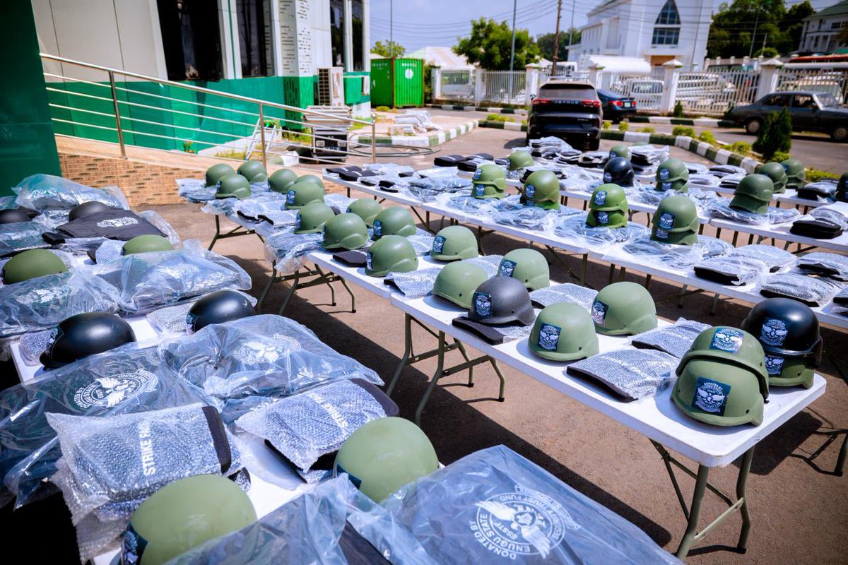 secmxx's tweet image. Enugu state is buying drones and building AI command centers... Some oga&apos;s in arewa are still on zero gauge in the security sector...