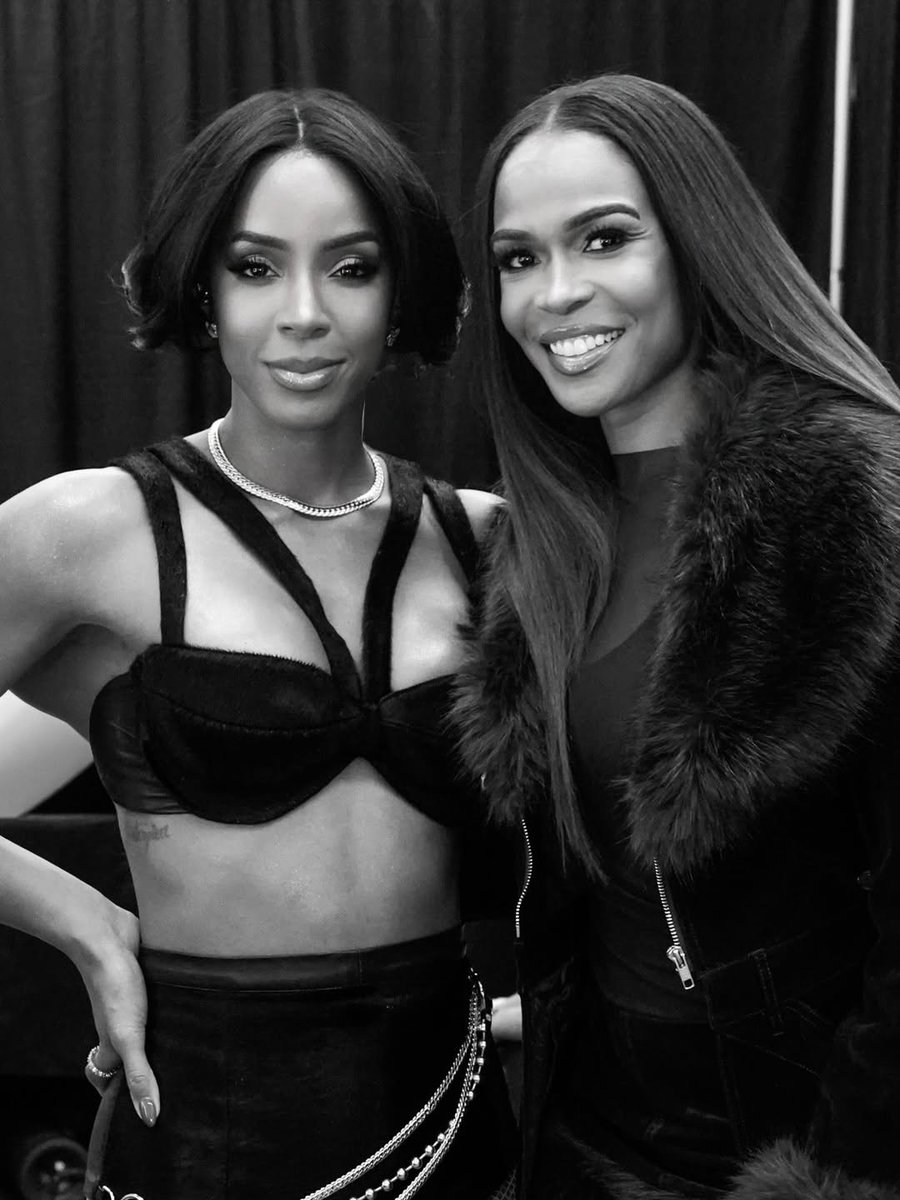 blackishpress's tweet photo. Kelly Rowland and Michelle Williams. 📸 https://t.co/GVUHGF8cYF
