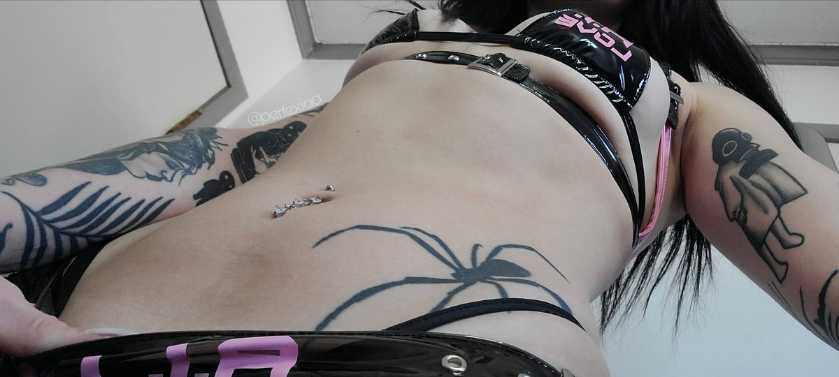 Perfexiaa's tweet image. tummy