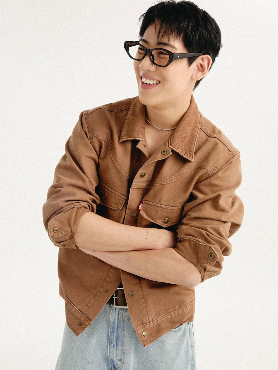 BLUEELEPHANT_JP's tweet photo. #BLUEELEPHANT
🕶️CONNIE leopard
〈GOT7 / BamBamさん着用〉

▽日本公式オンラインストア
https://t.co/fbE8gK0Qar

#แบมแบม #BamBam #뱀뱀 #갓세븐 #GOT7 #IGOT7 #ブルーエレファント https://t.co/OKvOxClCWh