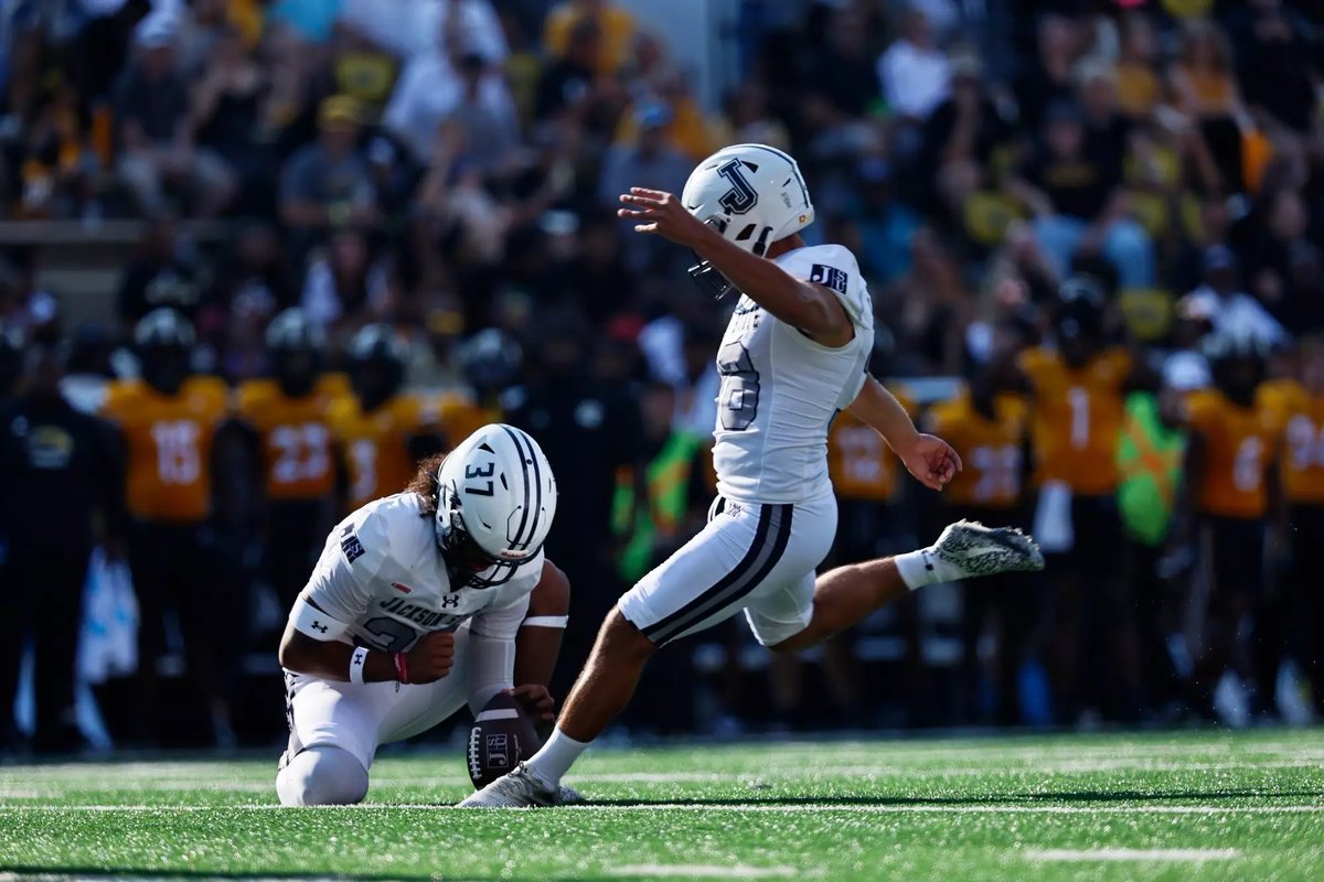matt_rolader's tweet photo. #AGTG  Blessed to receive a scholarship offer from Jackson State University 
@TheRealJavJones 
@CoachTaylor010 
@gojsutigersfb 
@trlong02 https://t.co/aWfnNwNdzz