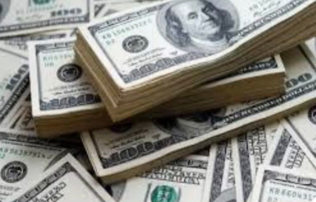 Le dollar dépasse les 120 000 tomans !
Un seuil historique qui révèle l’effondrement de l’économie iranienne. L’inflation explose, les prix s’envolent, et les citoyens paient le prix du chaos. Le régime reste silencieux, mais la pauvreté hurle.
 #Iran #Dollar120000