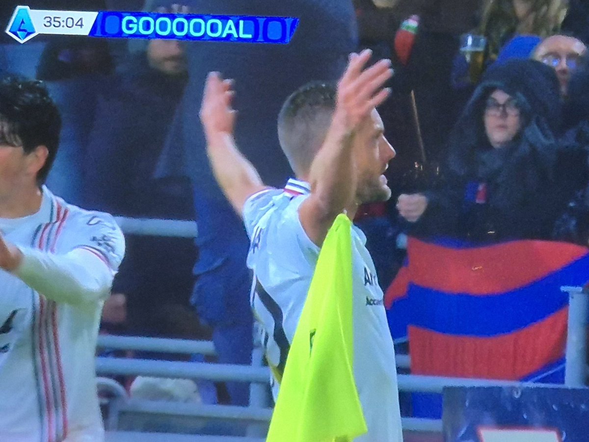 lee1978lcfc's tweet image. The King 👑 🐐 ⚽⚽
Bologna 1 - 3 Cremonese 🇮🇹
#lcfc #forzacremo 
💙🦊♥️🩶