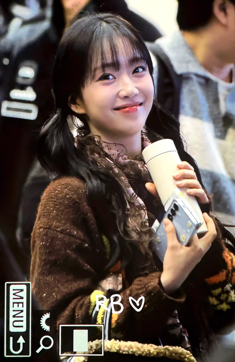 RBsumin's tweet image. 251202 안 보고 싶었냐고 물어봤다가 혼남.... 🥺🥺 사실저도너무보고싶엇어요ㅠㅜㅜㅜㅜㅠㅠㅜㅜㅠㅠㅠㅠㅠㅠㅠㅠㅠㅜㅜㅜㅜㅜㅜㅜㅠㅜㅠㅠ #STAYC #SUMIN #스테이씨 #수민 #수민이_예뿌니